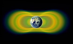 3 Van Allen Radiation Belts (8K)