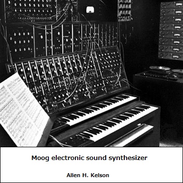 Early Moog synthesizer Early Moog synthesizer